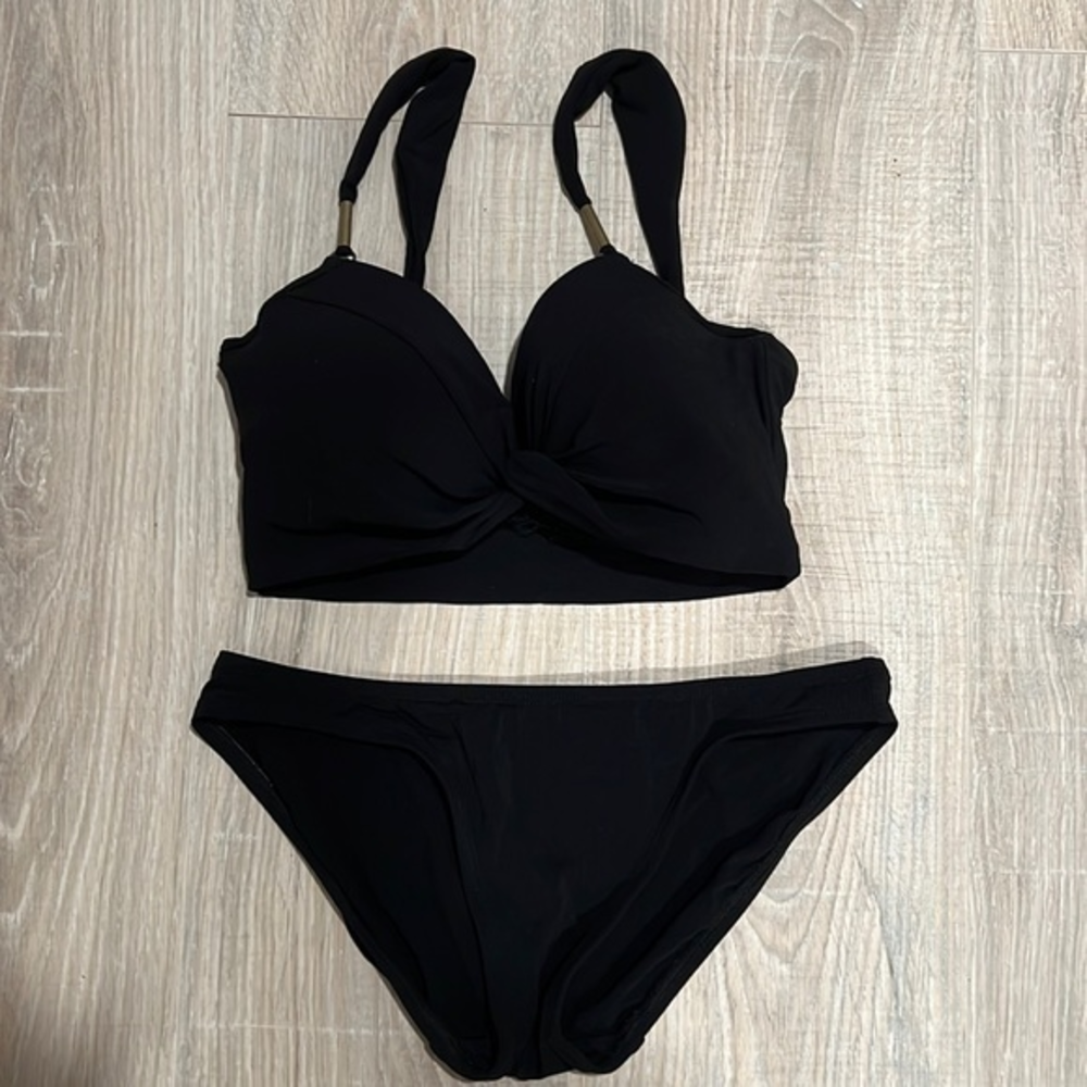 Victoria’s Secret bikini Black‎ twist set